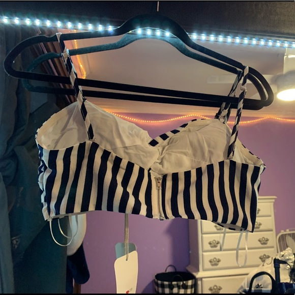 two piece navy and white striped set- size L - Picture 7 of 8